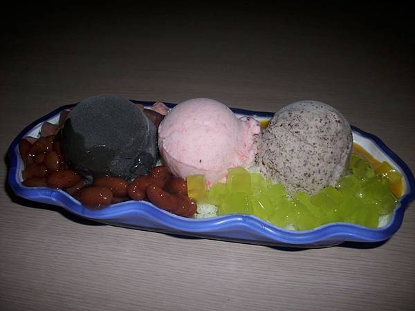 2009.03.21_基隆蝦冰蟹醬吃冰淇淋~綜合冰淇淋_0002.JPG