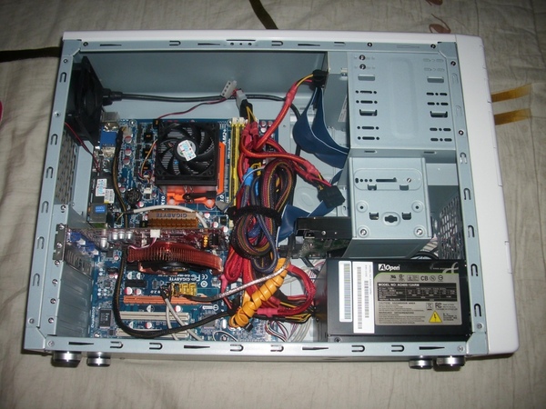 AMD4850_ATI4670_SYSTEM_0001.jpg