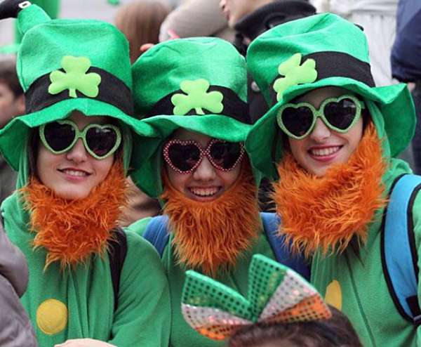 英國 St Patrick S Day就是要戴綠帽啊 菜鳥媽咪闖英國 痞客邦