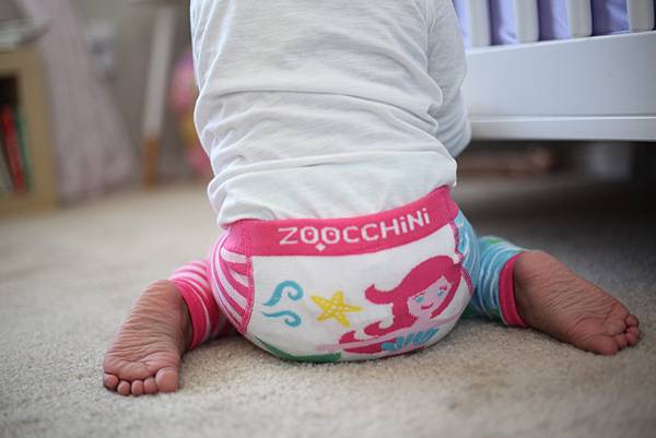  ZOOCCHiNi 包屁褲襪