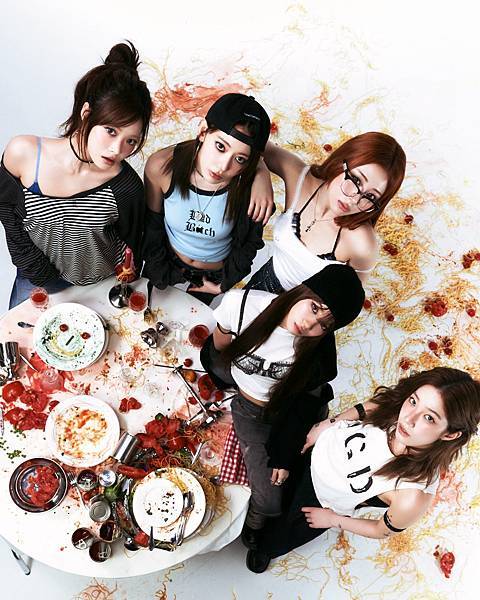 LE SSERAFIM - Spaghetti (feat.