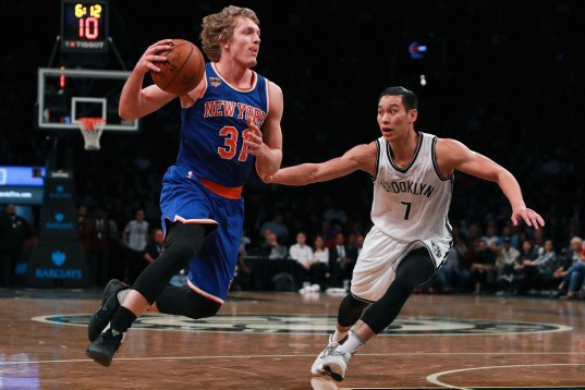 york-knicks-v-brooklyn-nets-1021s