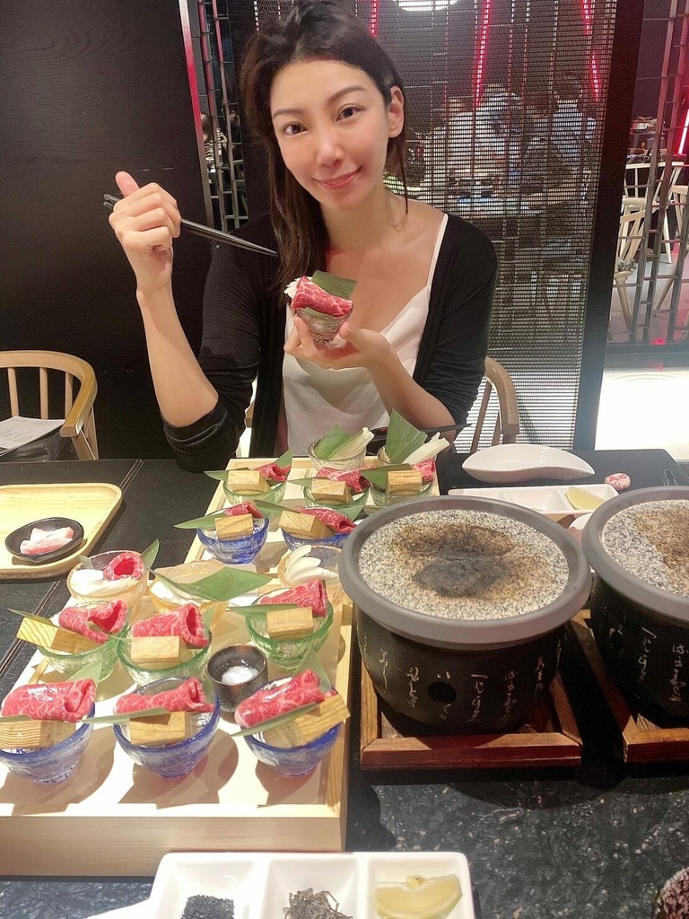 艺奇日本料理岩板烧