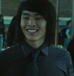 Twiligh演員-Justin Chon (Eric)