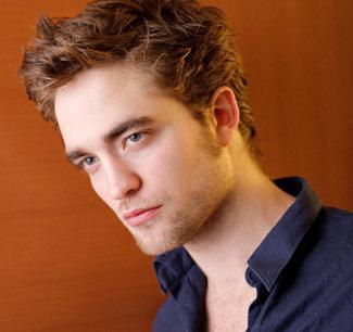 Robert Pattinson-2009in jp-03.jpg