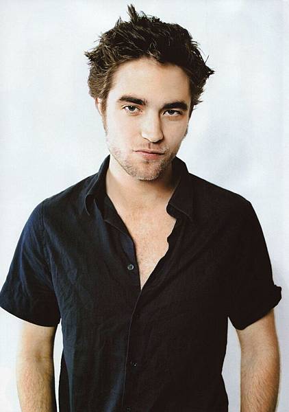 Robert Pattinson-Japan Movie Star Scans -04.jpg