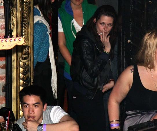 20090502-Rob & KStew at Sam Bradley Concert -20.JPG