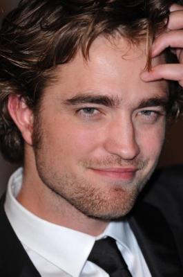 5/13 Robert Pattinson 