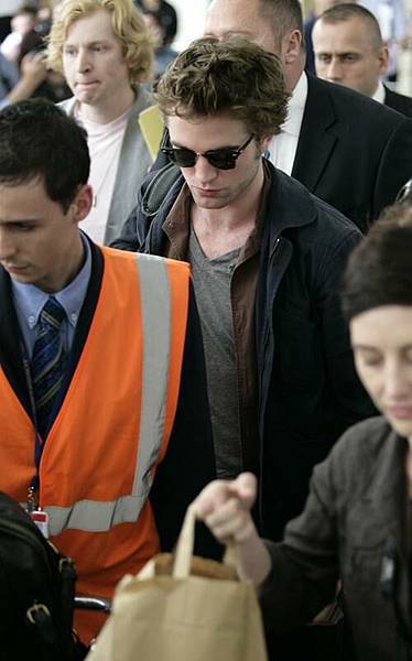 Rob at the Nice airport-03.jpg