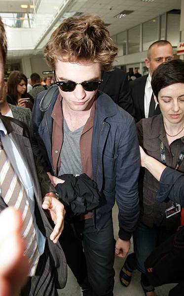 Rob at the Nice airport-06.jpg