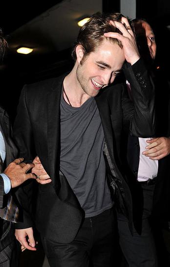 20090518-19-Rob-cannes-news-12.JPG