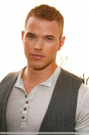 20090607-Kellan Lutz-05.jpg