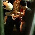 20090624-Rob & panda-05.JPG