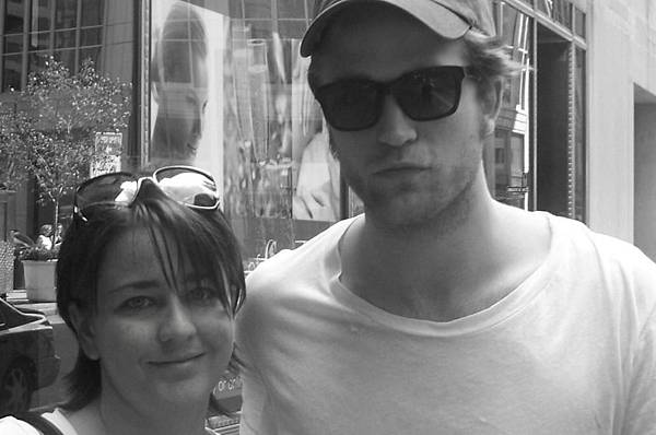 200907-robert-pattinson-fan-1.JPG