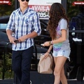 20090722-Taylor Lautner & Sara Hicks in LA-05.jpg
