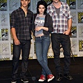 20090723-new moon-comic-con-02-30-09.jpg