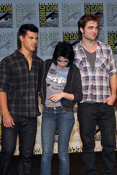 20090723-new moon-comic-con-02-30-11.jpg