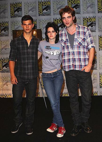 20090723-new moon-comic-con-02-41-03.jpg