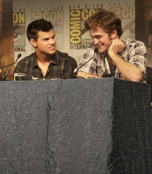 20090723-new moon-comic-con-02-49-01.jpg