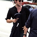 20090726-Rob in LAX-0.jpg