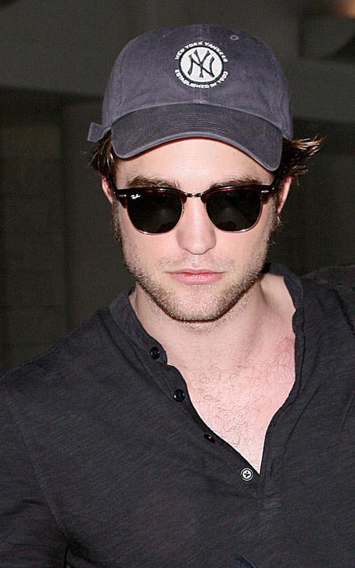 20090726-Rob in LAX-07.jpg