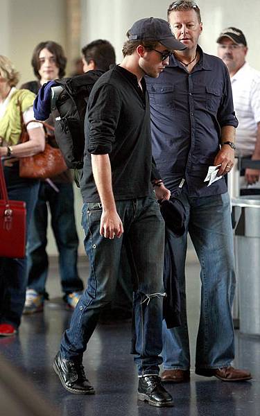 20090726-Rob in LAX-09.jpg