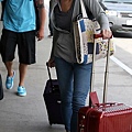 20090803-Ashley Greene arrived to Vancouver-04.jpg