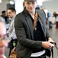 20090803-Kellan Lutz  arrived to Vancouver-02.jpg