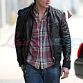 20090804-Peter Facinelli arrived today in Vancouver -05.jpg