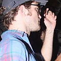 20090807-Rob Leaving Chateau Marmont-06.jpg