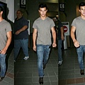 20090808-Taylor back in LA-04.JPG