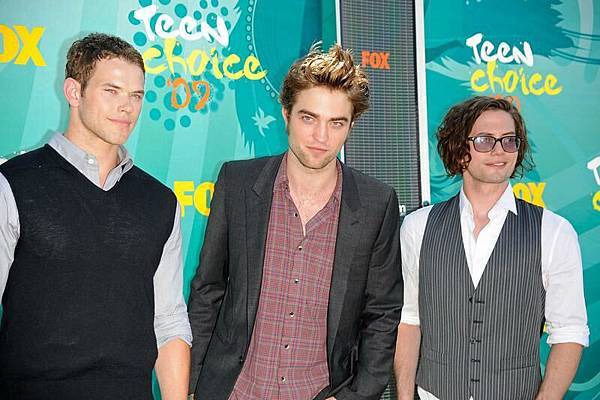 20090809-Rob-Teen Choice Awards 2009-21.jpg