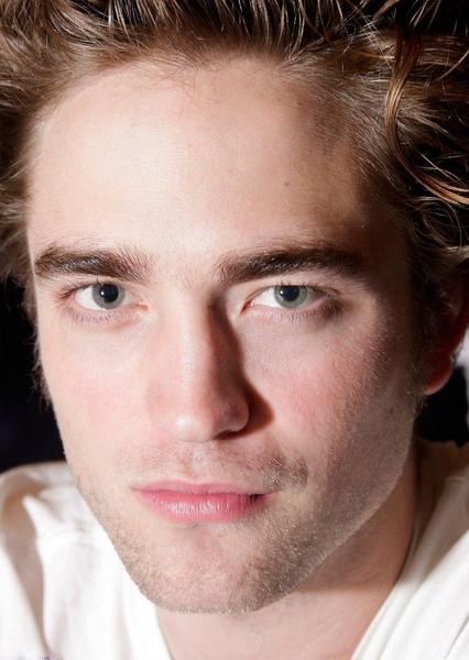 Robert Pattinson Scott Weiner2.jpg
