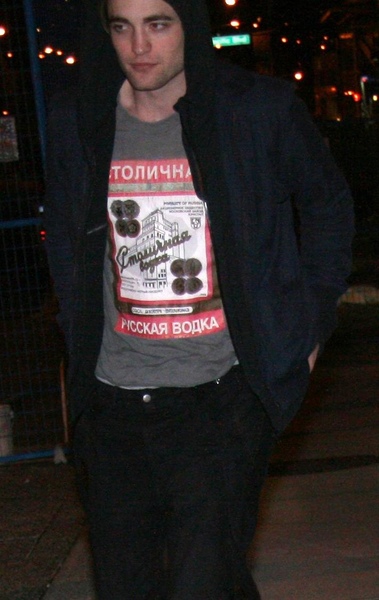 20090502-Rob at Sam Bradley Concert -01.jpg