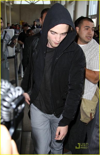 20090601-Rob in LAX-07.jpg