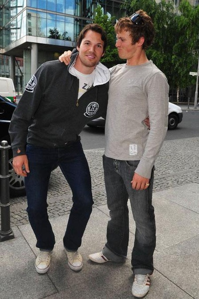 20090605-Charlie Bewley & Daniel Cudmore in Berlin-02.jpg