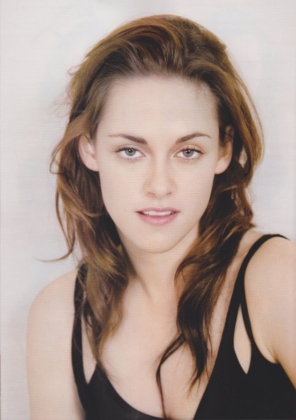 200902-japanmag kristen2.jpg