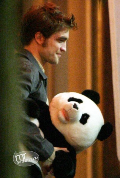 20090624-Rob & panda-01.JPG