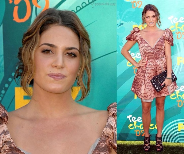 20090809-Nikki Reed at Teen Choice Awards-01.JPG