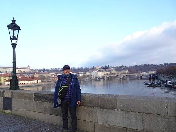 奧捷聖誕市集冬之旅:捷克--布拉格查理大橋