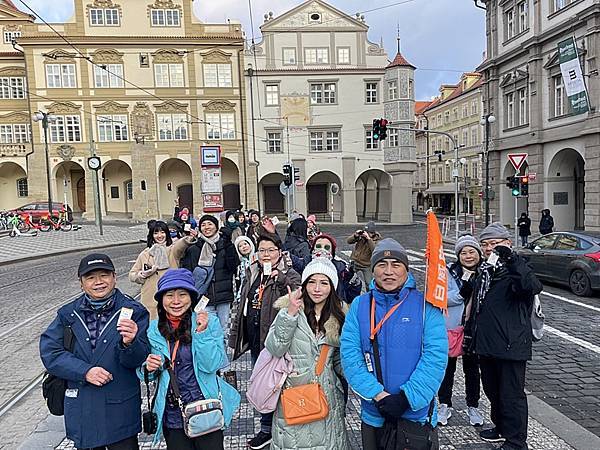 奧捷聖誕市集冬之旅:捷克--布拉格查理大橋