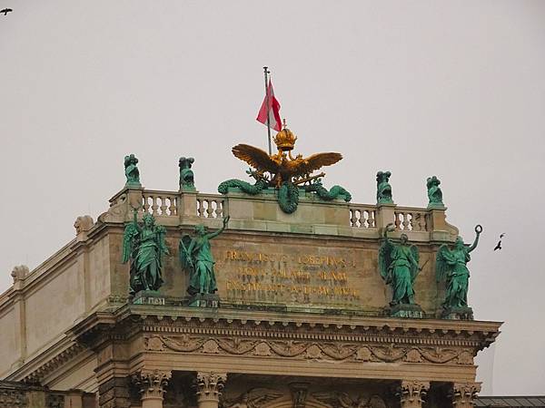 奧捷聖誕市集冬之旅:奧地利--維也納市政廳聖誕市集.霍夫堡皇