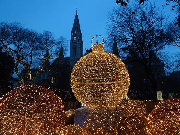 奧捷聖誕市集冬之旅:奧地利--維也納市政廳聖誕市集.霍夫堡皇