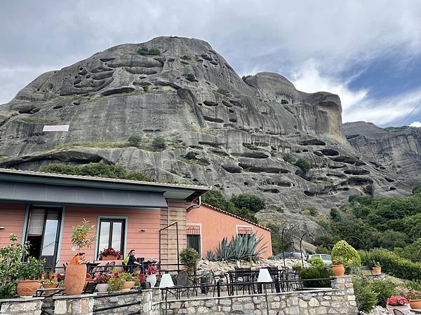 夢境勝地希臘旅遊:天空之城--邁提歐拉(Meteora)