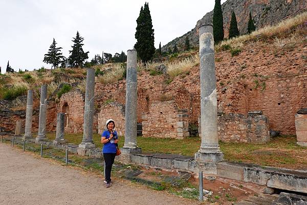 夢境勝地希臘旅遊:神話中的世界中心--德爾菲(Delphi)