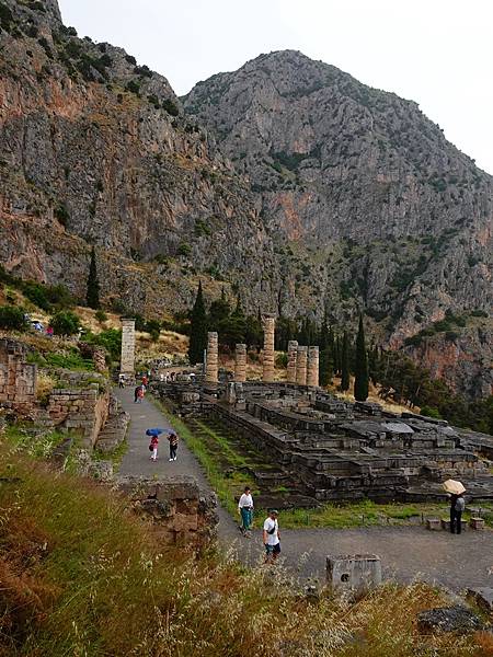 夢境勝地希臘旅遊:神話中的世界中心--德爾菲(Delphi)