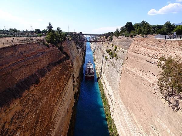 夢境勝地希臘旅遊:貫穿地峽柯林斯運河(Corinth Can