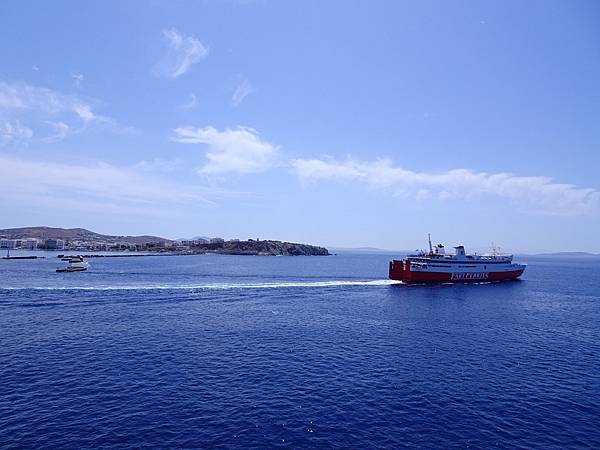 夢境勝地希臘旅遊:渡輪前往米克諾斯島(Mykonos).造訪