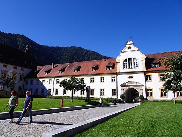 多洛米蒂健行之旅:德國埃塔爾修道院(Ettal Abbey)