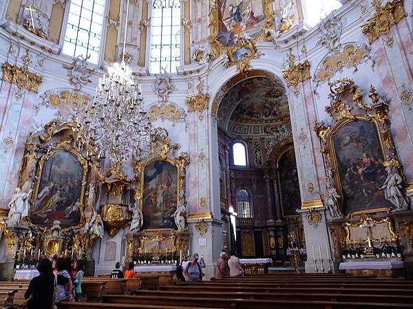 多洛米蒂健行之旅:德國埃塔爾修道院(Ettal Abbey)